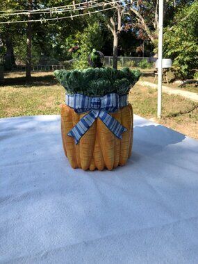 Fitz & Floyd Blue Ribbon Carrot Canister/Jar